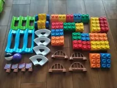 中古　Toyroyal コロコロできるおおきなブロック L 53パーツのサムネイル
