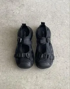 Item thumbnail for item 6c62346e-56cc-43b5-956d-6fdd9ea2652c