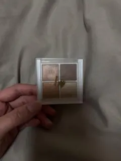 ビーアイドル アイシャドウパレット 01 本命のブラウン