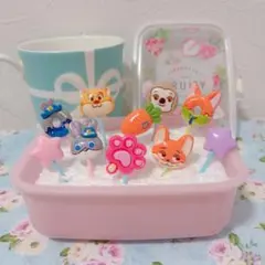 Item thumbnail for item 8233dd6a-3244-462e-a90e-fb99c90e6acf