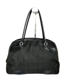 ハンドバッグ　プラダ　PRADA　黒　ロゴプレートハンドバッグ