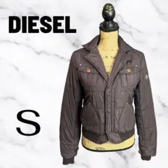 【DIESEL】ショートダウンジャケット　ロゴ刺繍　中綿　軽量　ブラウン　Sのサムネイル