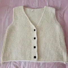 ニットベスト ベージュ Vネック 【新品未使用】