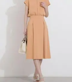 美品　ボックスタックフレアスカート