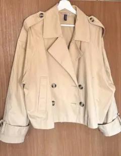 H&Mベージュ ダブルブレスト トレンチコートショート丈　XL