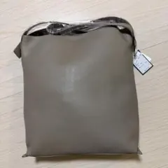 Item thumbnail for item e5b3cdcd-3a0c-430a-ab77-9aa0c34b1e47