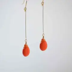 新品＊天然石 カーネリアン＊雫 ピアス【ノンホール・イヤリングに変更可能】レッド