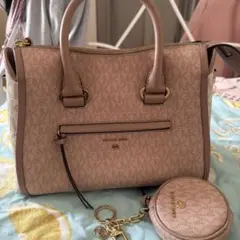 MICHAEL KORS ピンク ショルダーバッグw／earpho necase - メルカリ