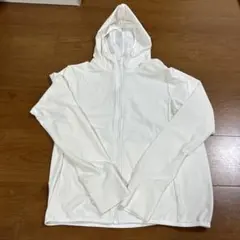 ユニクロUVカットパーカーMのサムネイル