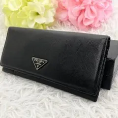 PRADA プラダ 長財布 サフィアーノレザー 三角ロゴ フラップ ブラックのサムネイル
