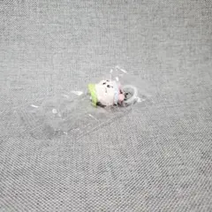 劇場版 ちいかわ めじるしアクセサリー 古本屋 カニちゃん カニちゃん