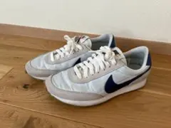 NIKE DAYBREAK スニーカー レディース23.5のサムネイル