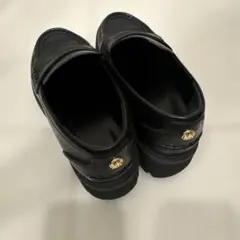 MICHAEL KORS ブラック ローファー 厚底のサムネイル
