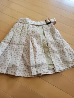 ピンクラテスカート風ショートパンツのサムネイル