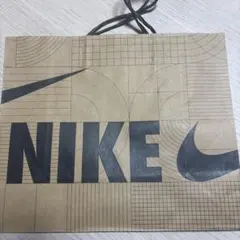 NIKE ショップ袋 ブラウンのサムネイル