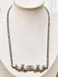 CCロゴリボン、パール クリスタル ネックレス