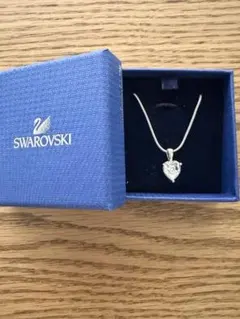 Swarovski ハート型クリスタルネックレス