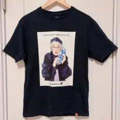 ニューバランス アート フォトプリント おばあさん ポスター Tシャツ　Sサイズ