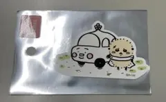 ちいかわ スマホに貼れるサイズのステッカー（ラッコとくるま）