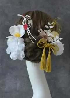 A31※※和装髪飾り　結婚式　成人式　卒業式　椿