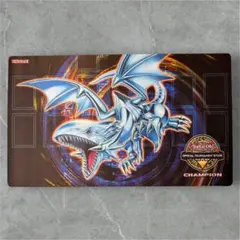 遊戯王 公式 プレイマット 心宿りし青眼竜 WCQ 2025 未開封 EU版 2025年最新 遊戯王 プレイマット 青眼の人気アイテム - メルカリ