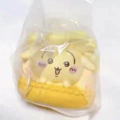 ちいかわ きゃらまかろん うさぎ ガチャ ハチワレ モモンガ くりまんじゅう