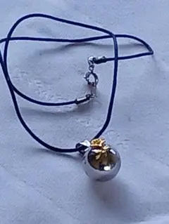 シルバー ボール型ペンダント チョーカー