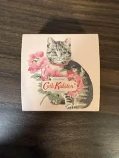 Cath Kidston キャスキッドソン リップバームTINザクロの香りのサムネイル