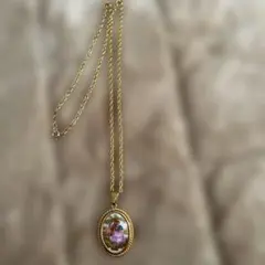 金メッキ オーバル型ペンダント ネックレス