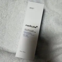 medicube 洗顔　ゼロ毛穴クレンジングフォームのサムネイル