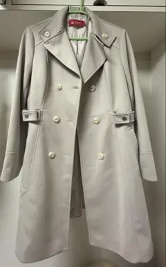 ライトグレー ダブルブレスト ロングコート