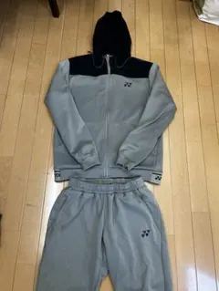 YONEX グレー ウォームアップウェア M