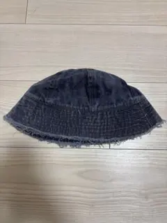 Item thumbnail for item ec9b3e4e-13ff-4a3b-8eb4-a87a3827e05c