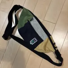 mei ボディバッグ ショルダーバッグ　ウエストバッグ　ウエストポーチ