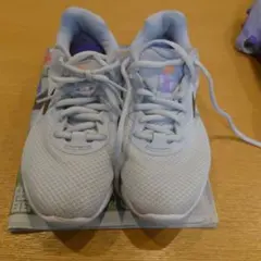 ナイキ ランニングシューズ ライトブルー