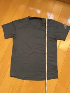 adidas ショートスリーブTシャツ