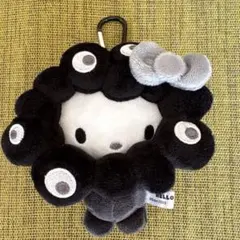 万博EXPO2025 黒ミャクミャクなりきりぬいぐるみ　ハローキティ　カラビナ付