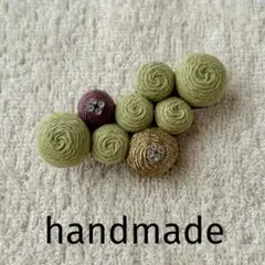ハンドメイド　刺繍ブローチ　ハート　ボンボンブローチ238