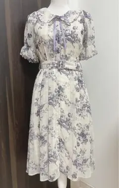 アクシーズファム 花柄半袖ひざ丈ワンピース