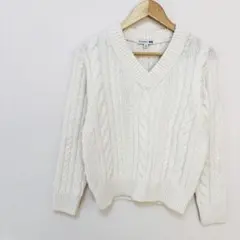 【ユニクロ×jwanderson】ケーブルVネックセーター　M　オフホワイト
