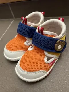 Item thumbnail for item 4d84012d-d25d-4ce8-8a9e-4369ceb671f8