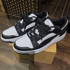 と*も様 Puma ホワイト/ブラック スニーカー