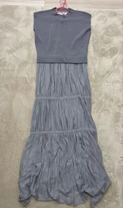 ラグナムーン水色ワンピース　プリーツ