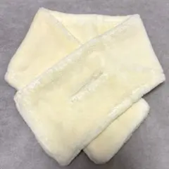 新品　ティペット　ふわふわマフラー　ホワイト