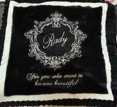 Rady 花柄フリース毛布 - メルカリ