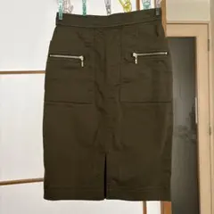 カーキ　タイトスカート ピンキーアンドダイアン