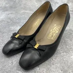 Ferragamo　フェラガモ　パンプス　ヒール　黒　ブラック　レザー リボン