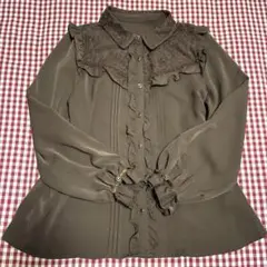 美品　axesfemmeアクシーズ レース付き襟 フリルブラウン長袖ブラウス