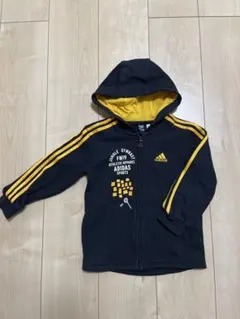 子ども服　adidas フード付き　パーカー
