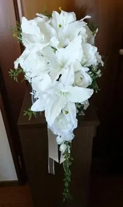 ミサキ様ご確認用＊カサブランカのキャスケードブーケ